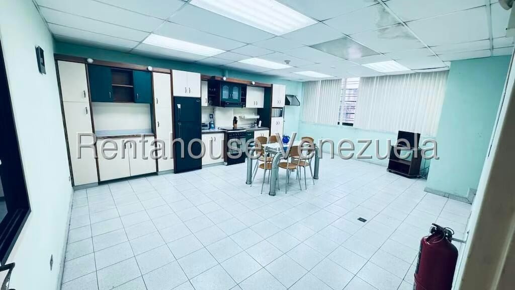 Comercial (Galpon - Deposito) en Venta en Sarria, Distrito Metropolitano - 20