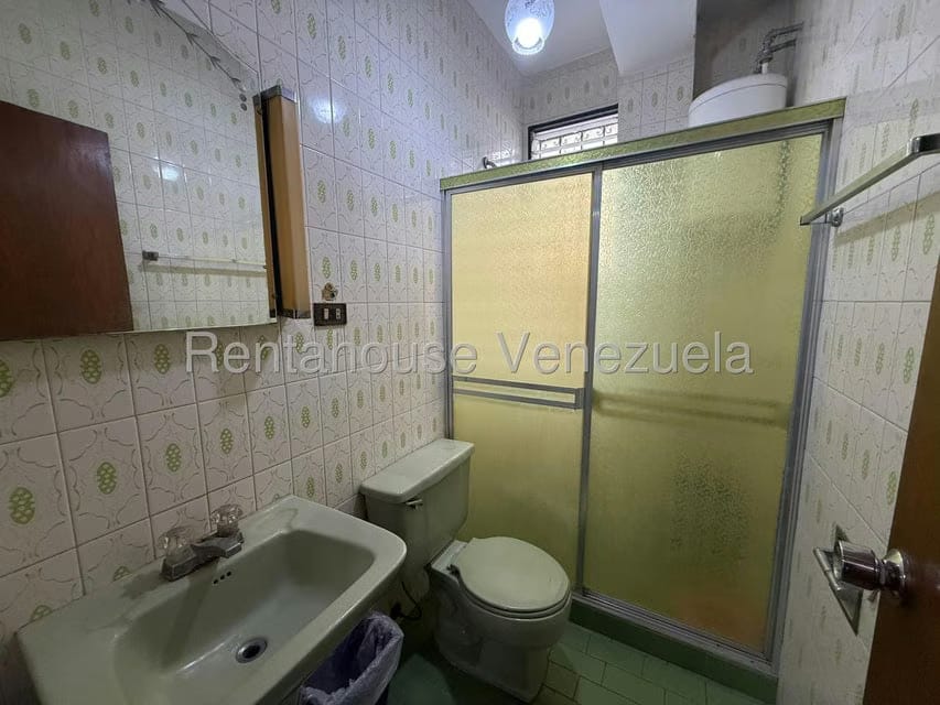 Casa (Duplex) en Venta en Guatire, Miranda - 14