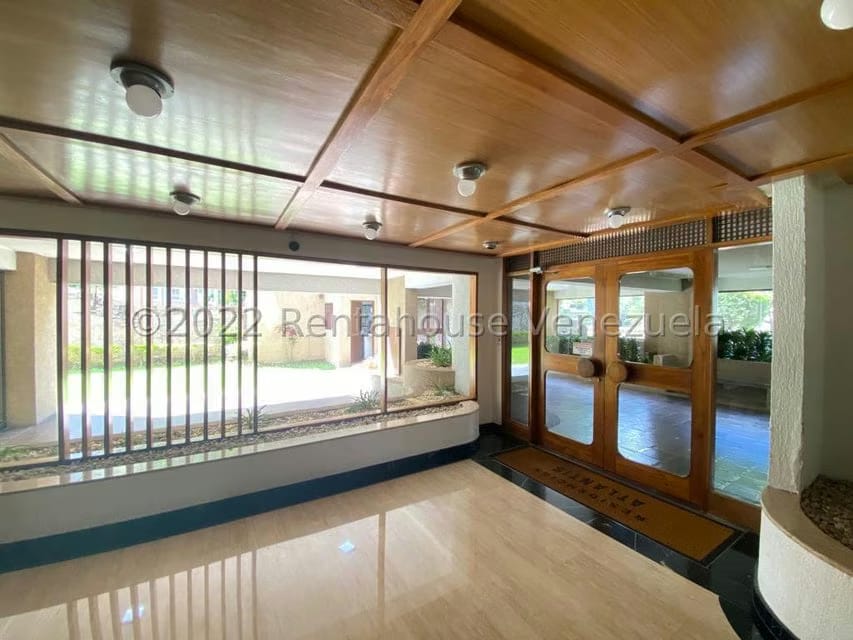 Apartamento (Duplex) en Venta en Los Naranjos del Cafetal, Distrito Metropolitano - 3
