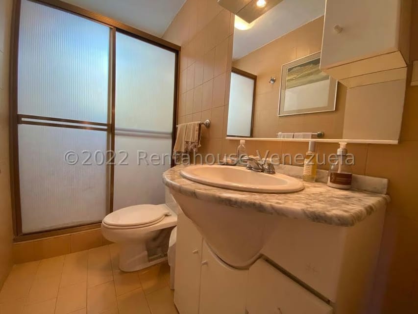 Apartamento (Duplex) en Venta en Los Naranjos del Cafetal, Distrito Metropolitano - 23