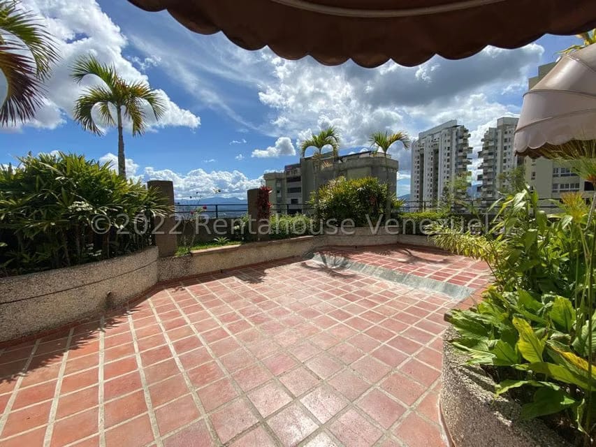 Apartamento (Duplex) en Venta en Los Naranjos del Cafetal, Distrito Metropolitano - 26