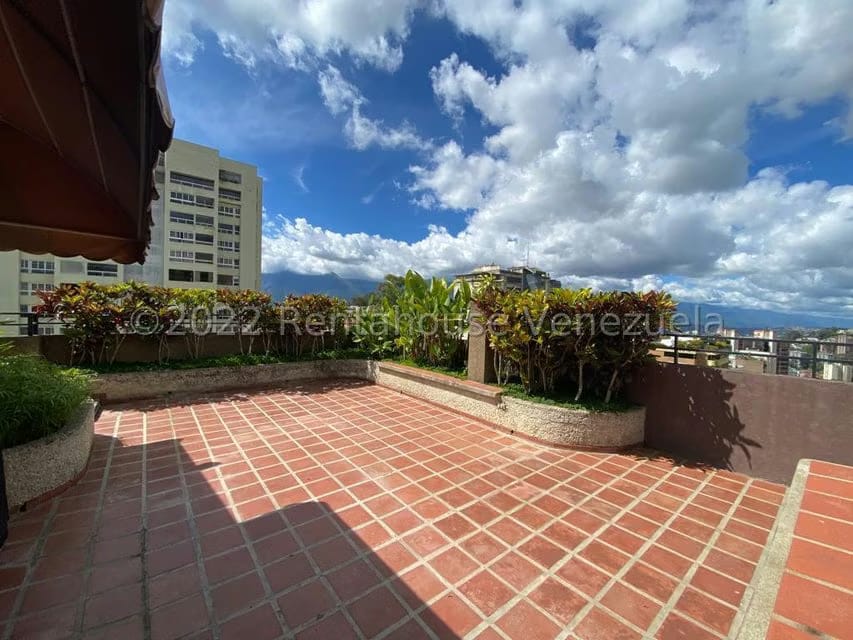 Apartamento (Duplex) en Venta en Los Naranjos del Cafetal, Distrito Metropolitano - 33