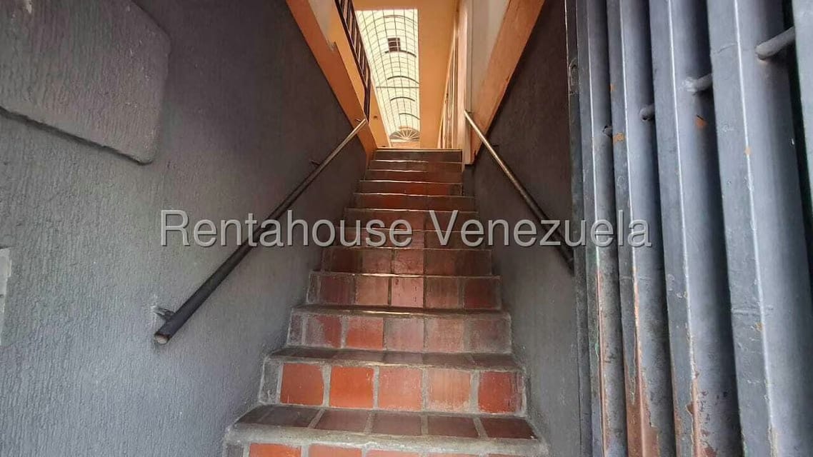 Comercial (Oficina) en Alquiler en Centro, Lara - 2