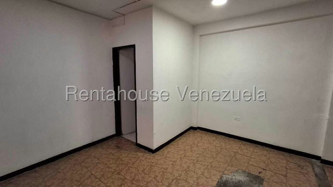 Comercial (Oficina) en Alquiler en Centro, Lara - 4