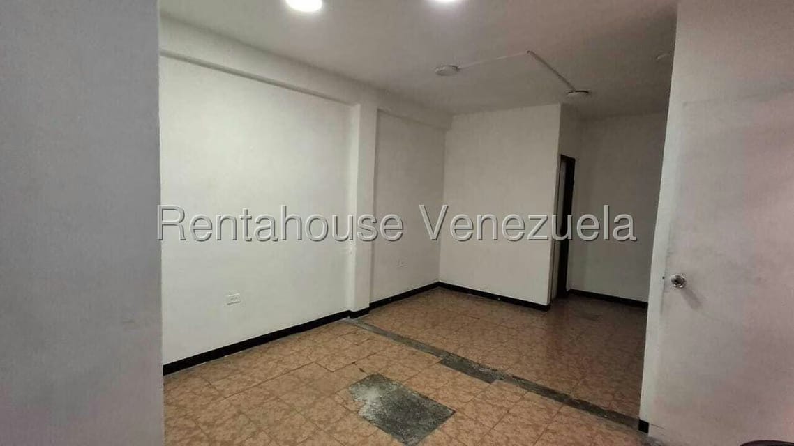 Comercial (Oficina) en Alquiler en Centro, Lara - 5