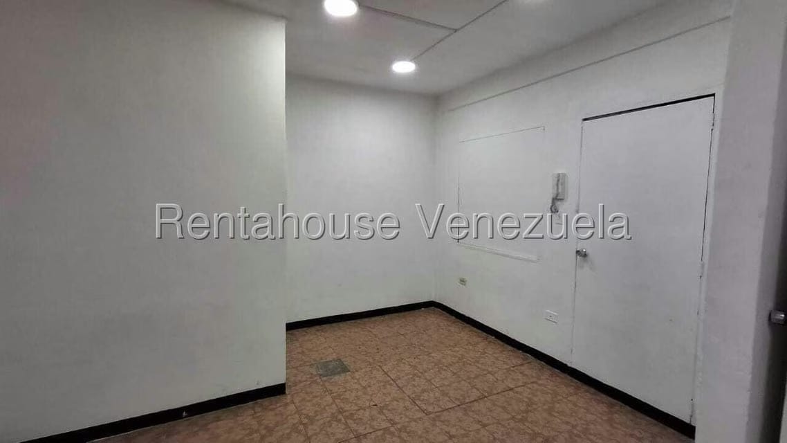 Comercial (Oficina) en Alquiler en Centro, Lara - 6