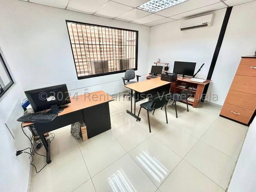 Negocios y Empresas (Servicios) en Venta en Centro, Lara - 24