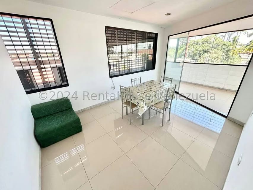Negocios y Empresas (Servicios) en Venta en Centro, Lara - 28