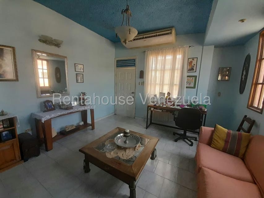 Casa (Colonial) en Venta en Porlamar, Nueva Esparta - 11