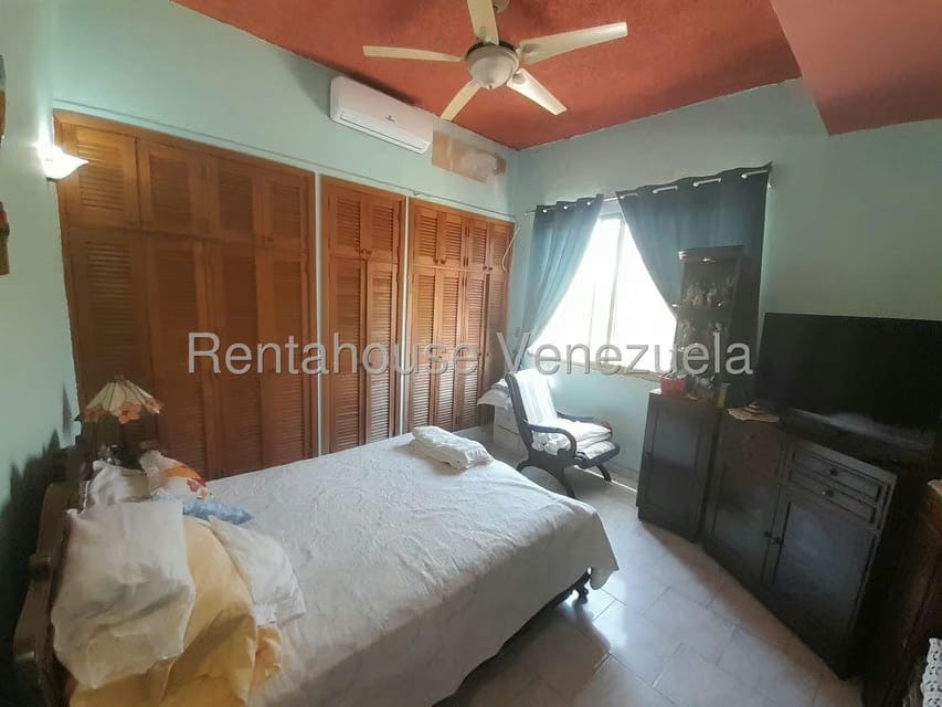 Casa (Colonial) en Venta en Porlamar, Nueva Esparta - 14