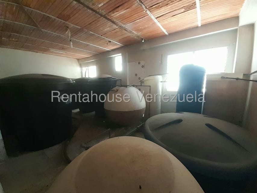 Casa (Colonial) en Venta en Porlamar, Nueva Esparta - 27