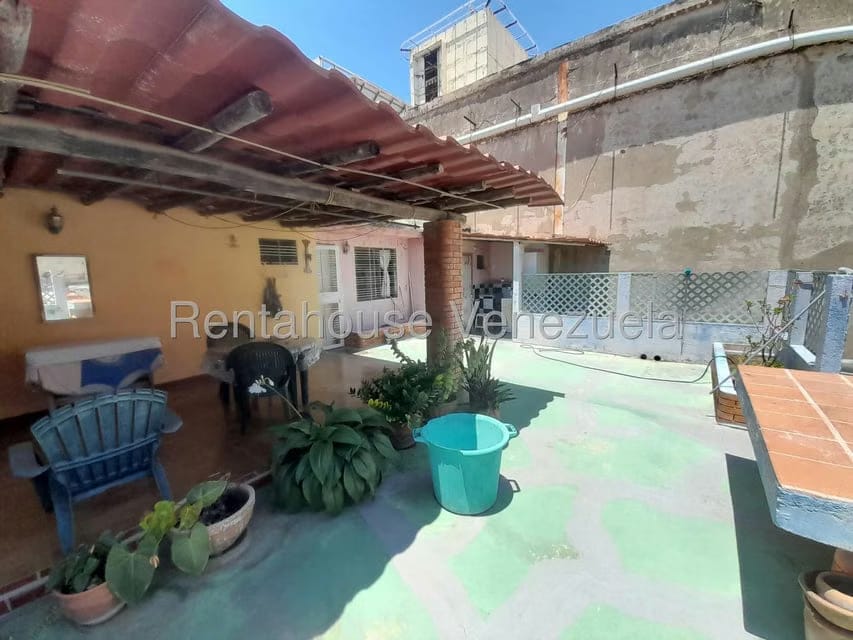 Casa (Colonial) en Venta en Porlamar, Nueva Esparta - 35