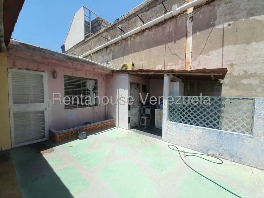 Casa (Colonial) en Venta en Porlamar, Nueva Esparta - 39