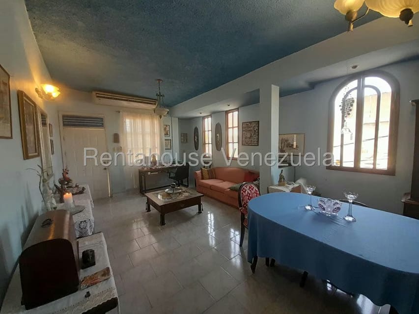 Casa (Colonial) en Venta en Porlamar, Nueva Esparta - 10