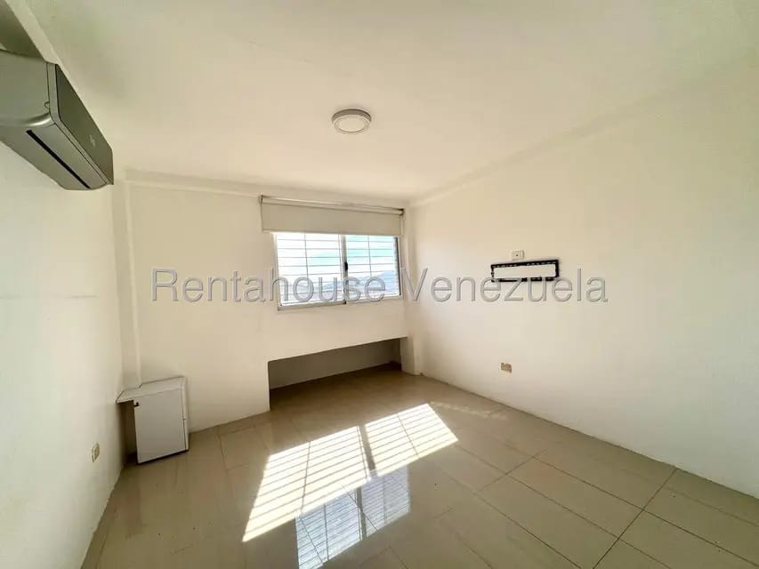 Townhouse (Duplex) en Venta en Bosques de la Lagunita, Distrito Metropolitano - 16