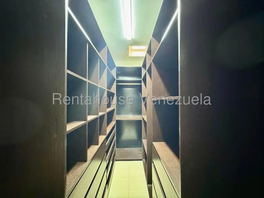 Townhouse (Duplex) en Venta en Bosques de la Lagunita, Distrito Metropolitano - 23