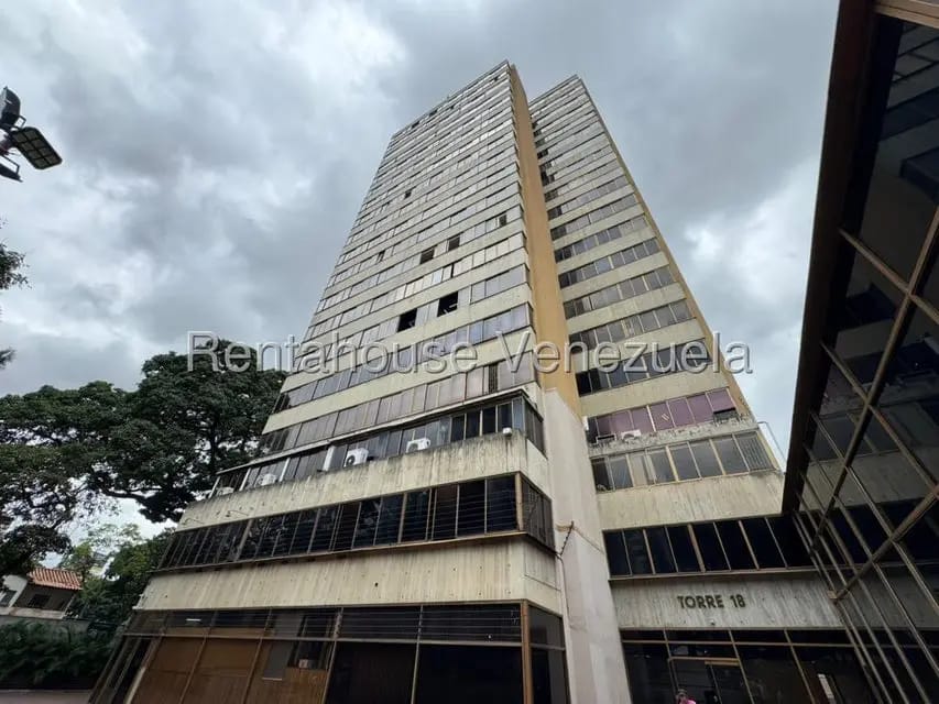 Comercial (Oficina) en Alquiler en La Campiña, Distrito Metropolitano