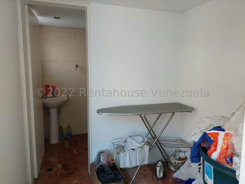 Apartamento (1 Nivel) en Venta en Campo Alegre, Distrito Metropolitano - 9