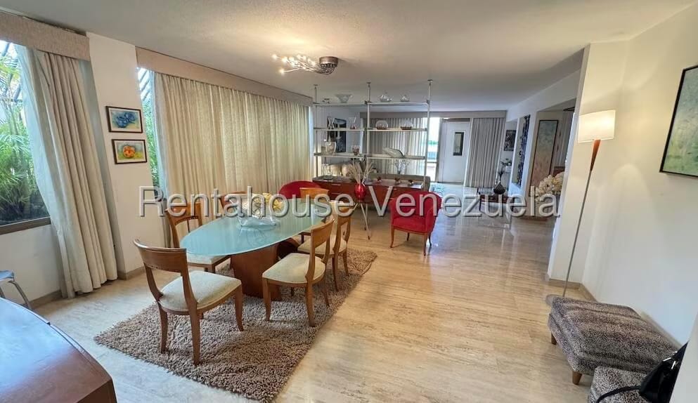 Apartamento (1 Nivel) en Venta en San Bernardino, Distrito Metropolitano - 24