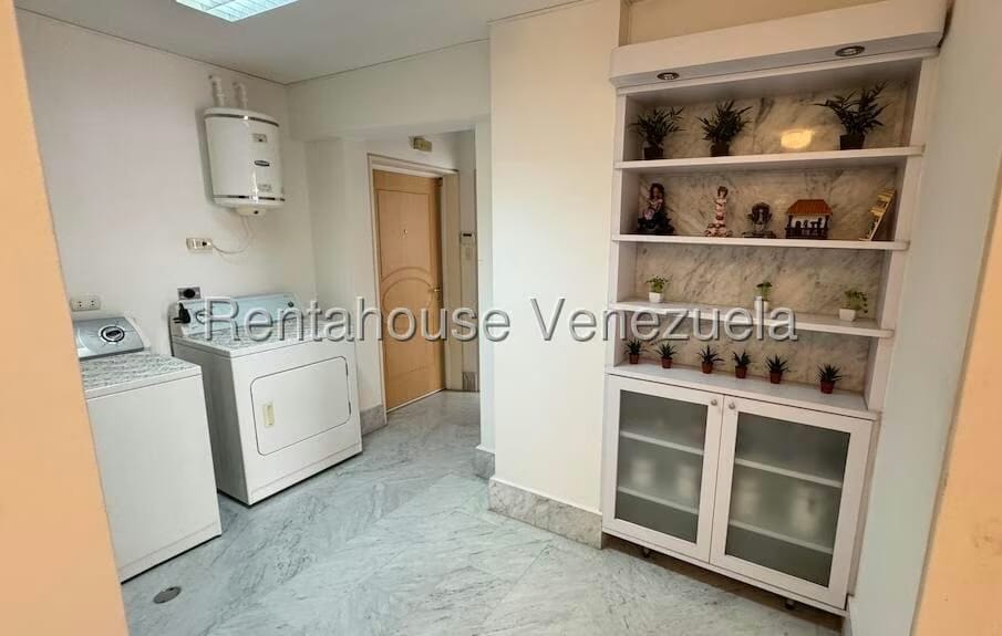 Apartamento (1 Nivel) en Venta en San Bernardino, Distrito Metropolitano - 32