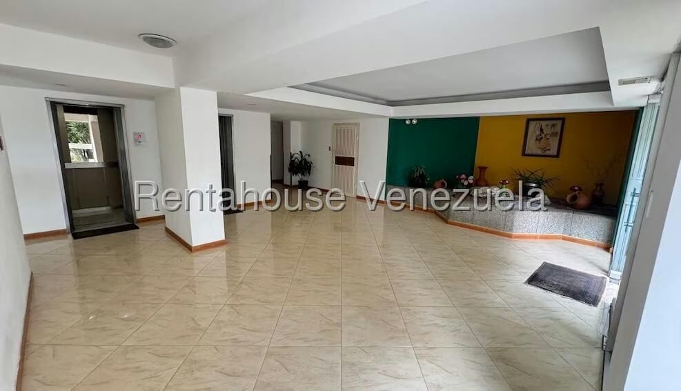 Apartamento (1 Nivel) en Venta en San Bernardino, Distrito Metropolitano - 6