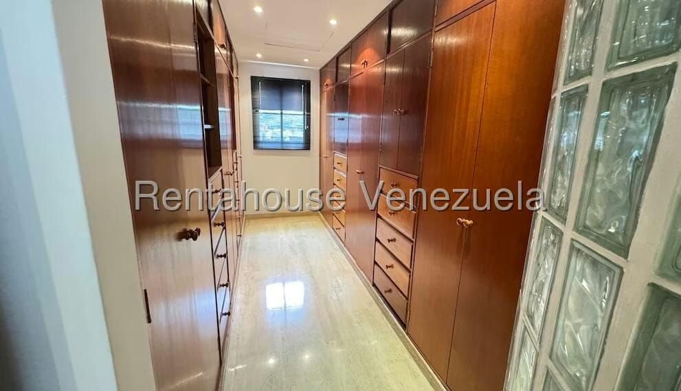 Apartamento (1 Nivel) en Venta en San Bernardino, Distrito Metropolitano - 61