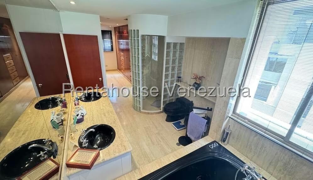 Apartamento (1 Nivel) en Venta en San Bernardino, Distrito Metropolitano - 63