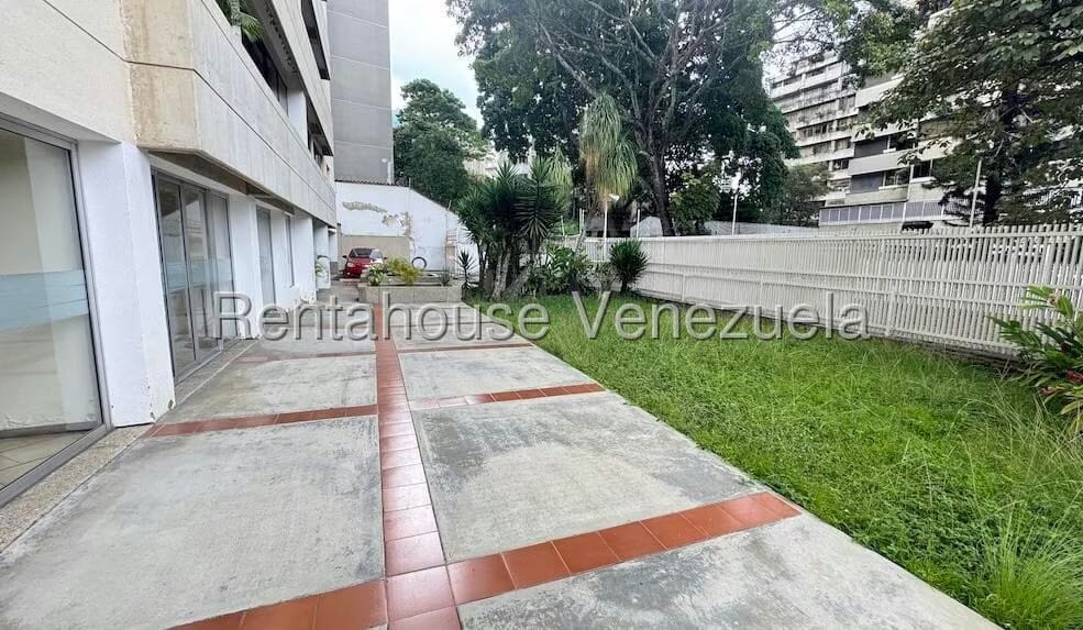 Apartamento (1 Nivel) en Venta en San Bernardino, Distrito Metropolitano - 81