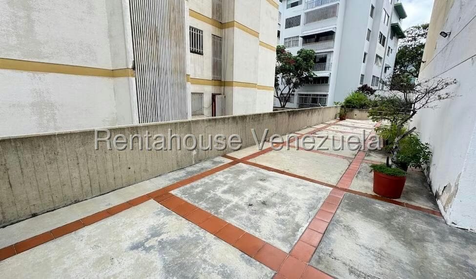 Apartamento (1 Nivel) en Venta en San Bernardino, Distrito Metropolitano - 84
