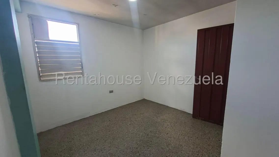 Apartamento (1 Nivel) en Venta en Zona Oeste, Lara - 11