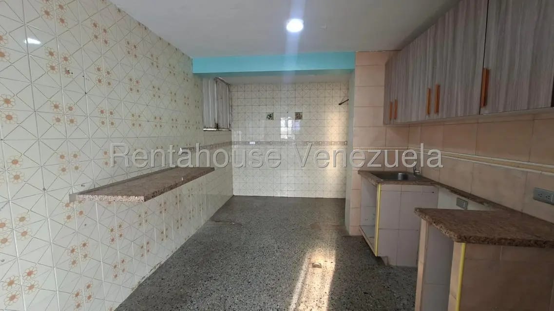 Apartamento (1 Nivel) en Venta en Zona Oeste, Lara - 4