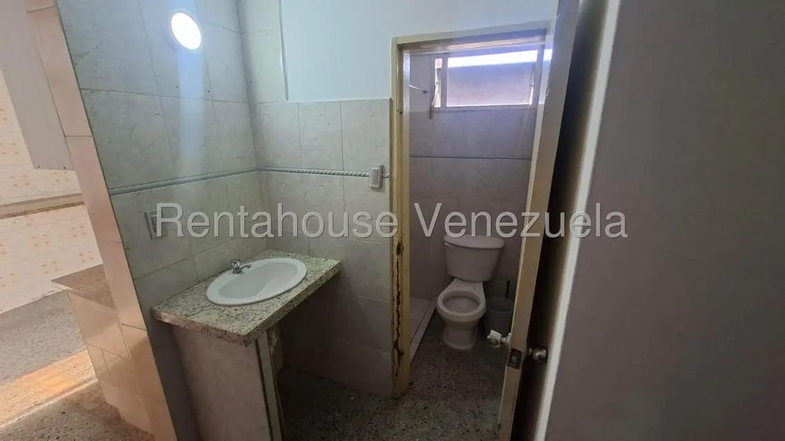Apartamento (1 Nivel) en Venta en Zona Oeste, Lara - 8