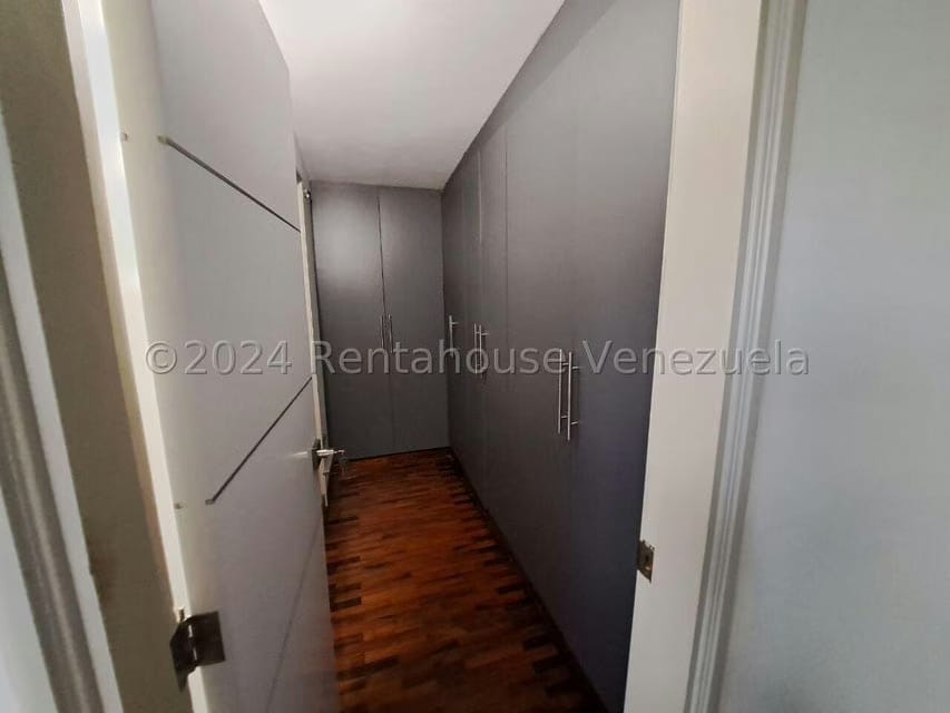 Casa (Multipes Niveles) en Venta en El Marques, Distrito Metropolitano - 16