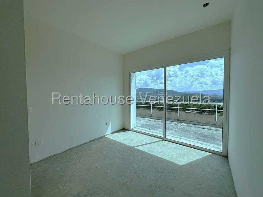 Apartamento (1 Nivel) en Venta en Mirador de Los Campitos I, Distrito Metropolitano - 18
