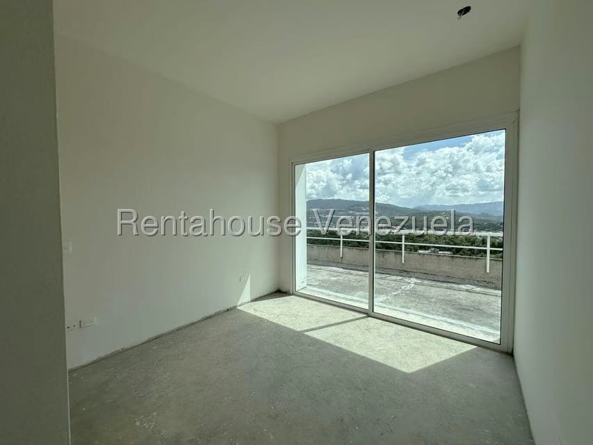 Apartamento (1 Nivel) en Venta en Mirador de Los Campitos I, Distrito Metropolitano - 21