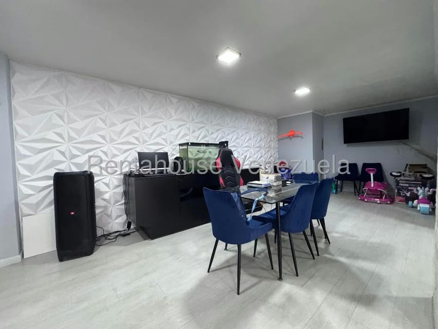 Casa (Multipes Niveles) en Venta en El Marques, Distrito Metropolitano - 31