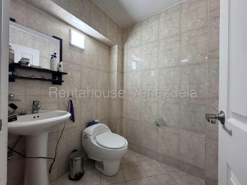 Casa (Multipes Niveles) en Venta en El Marques, Distrito Metropolitano - 34
