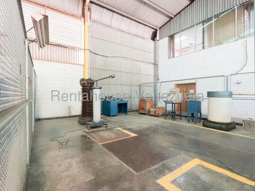 Comercial (Local Comercial) en Venta en Zona Industrial 2, Lara - 14