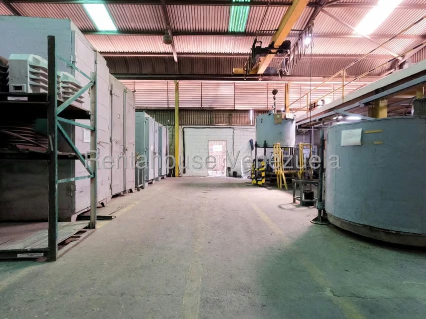 Comercial (Local Comercial) en Venta en Zona Industrial 2, Lara - 23