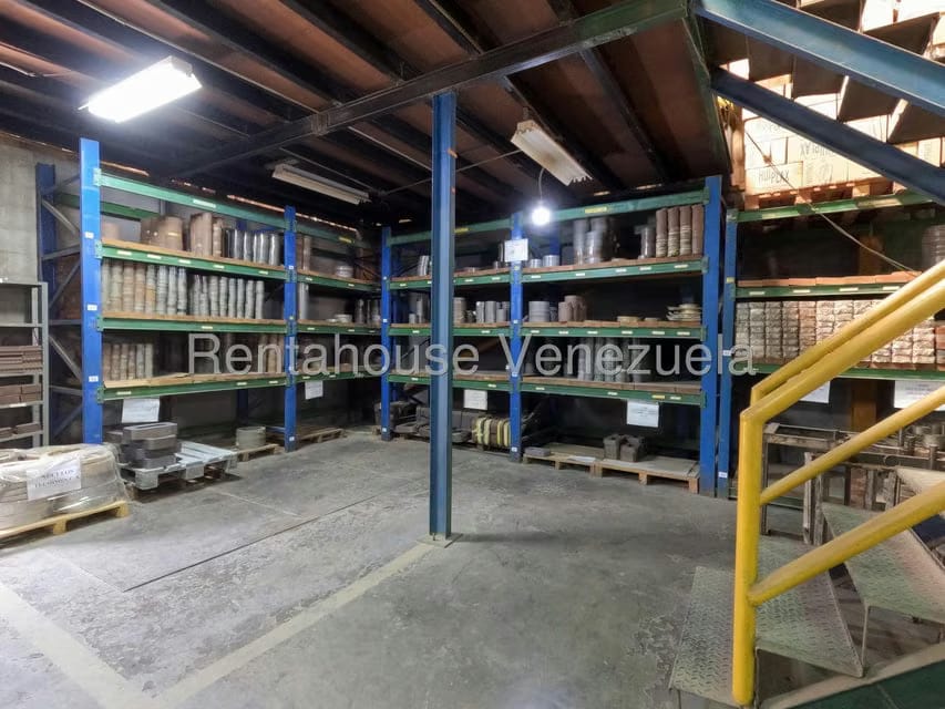 Comercial (Local Comercial) en Venta en Zona Industrial 2, Lara - 28