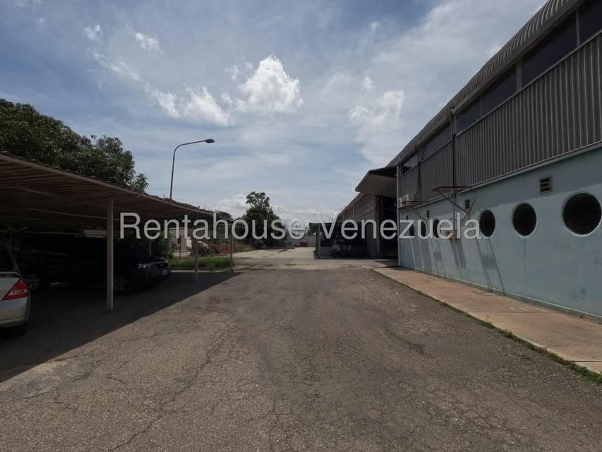 Comercial (Local Comercial) en Venta en Zona Industrial 2, Lara - 5