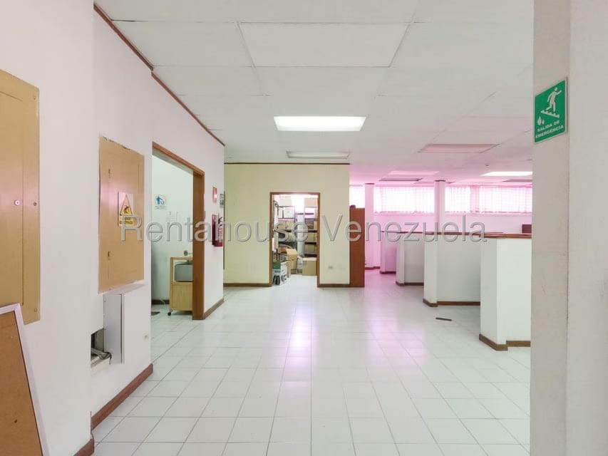 Comercial (Local Comercial) en Venta en Zona Industrial 2, Lara - 10
