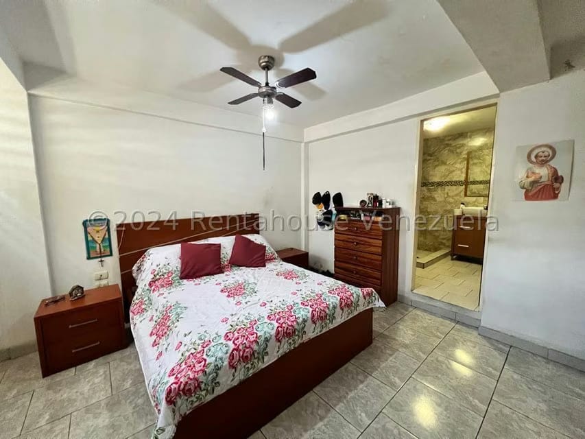 Casa (Multipes Niveles) en Venta en Parroquia San Jose, Distrito Metropolitano - 12