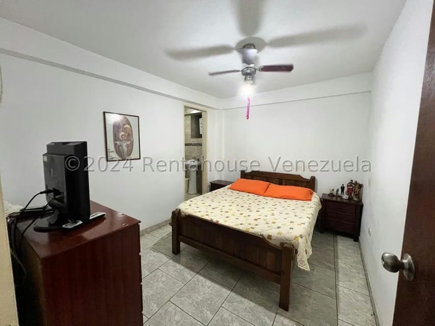Casa (Multipes Niveles) en Venta en Parroquia San Jose, Distrito Metropolitano - 13