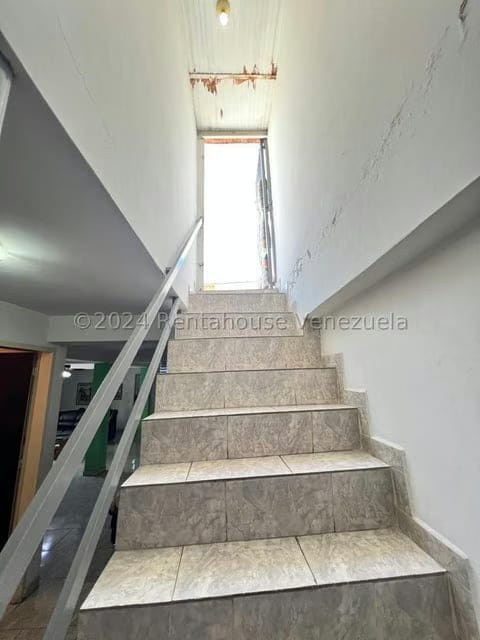 Casa (Multipes Niveles) en Venta en Parroquia San Jose, Distrito Metropolitano - 16