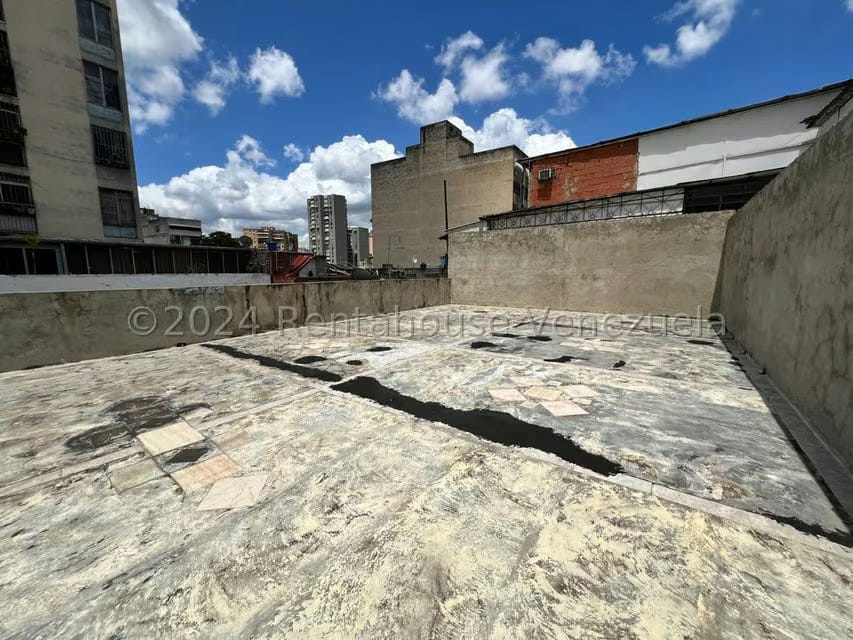 Casa (Multipes Niveles) en Venta en Parroquia San Jose, Distrito Metropolitano - 17