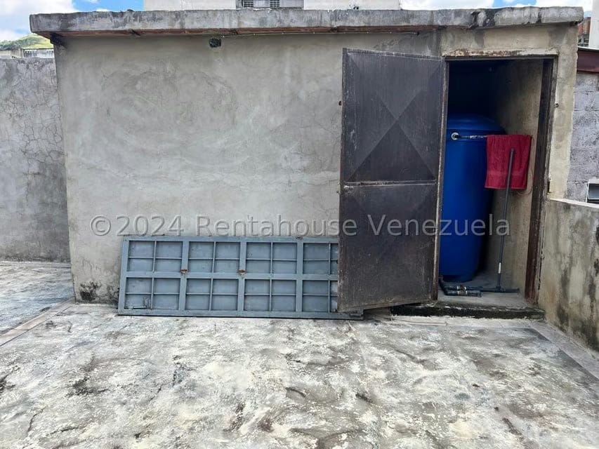 Casa (Multipes Niveles) en Venta en Parroquia San Jose, Distrito Metropolitano - 19