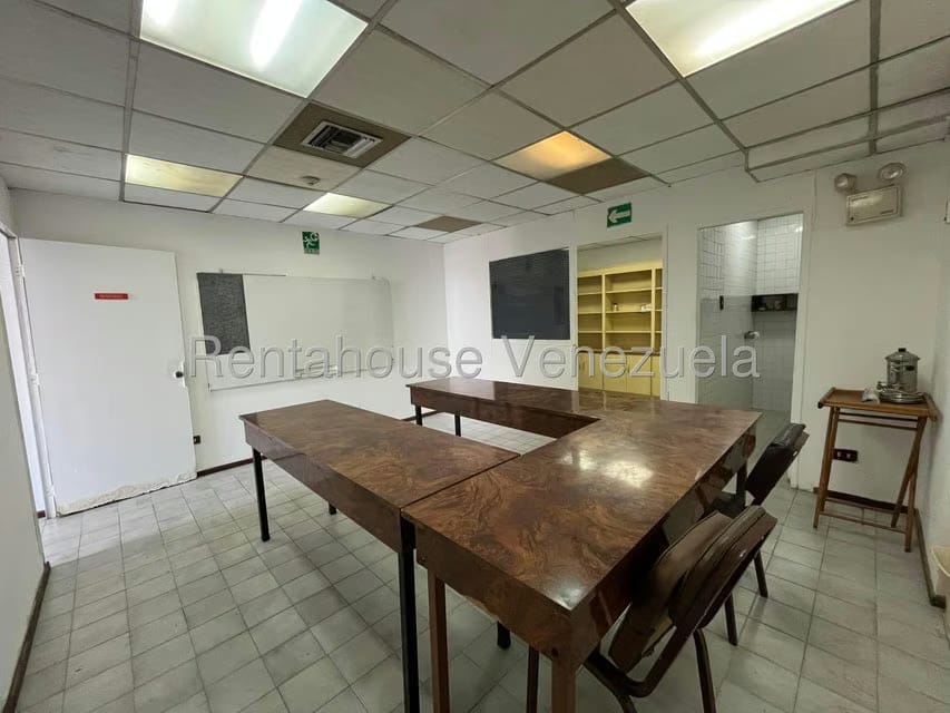 Comercial (Local Comercial) en Alquiler en Zona Industrial, Carabobo - 5