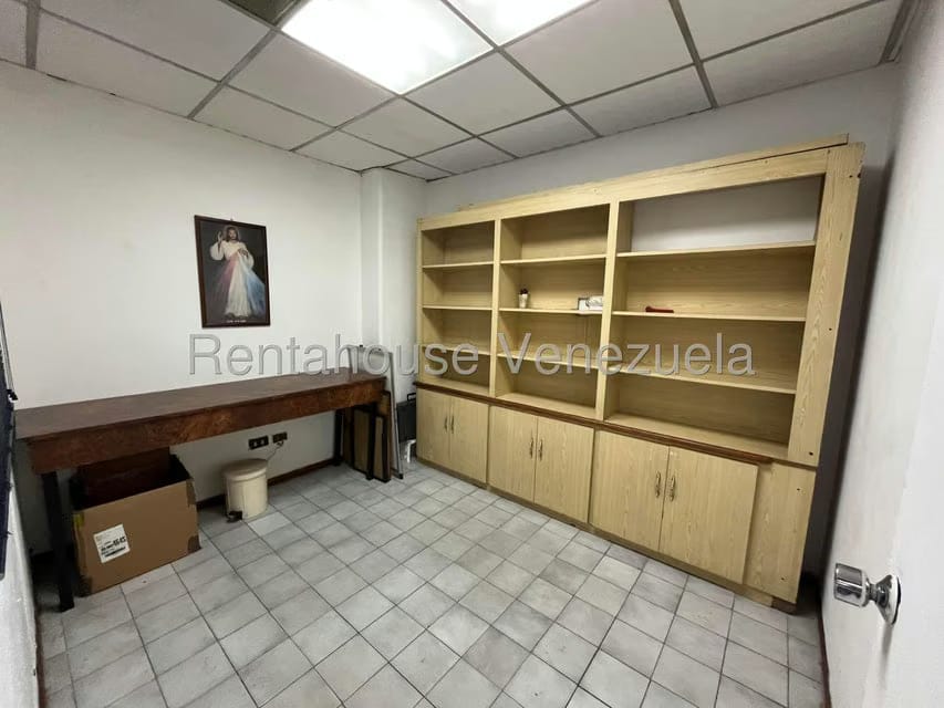 Comercial (Local Comercial) en Alquiler en Zona Industrial, Carabobo - 8