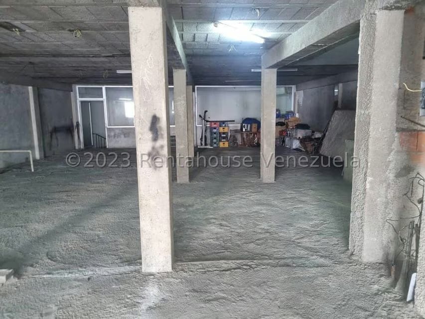Comercial (Edificio) en Venta en Zona Este, Lara - 23